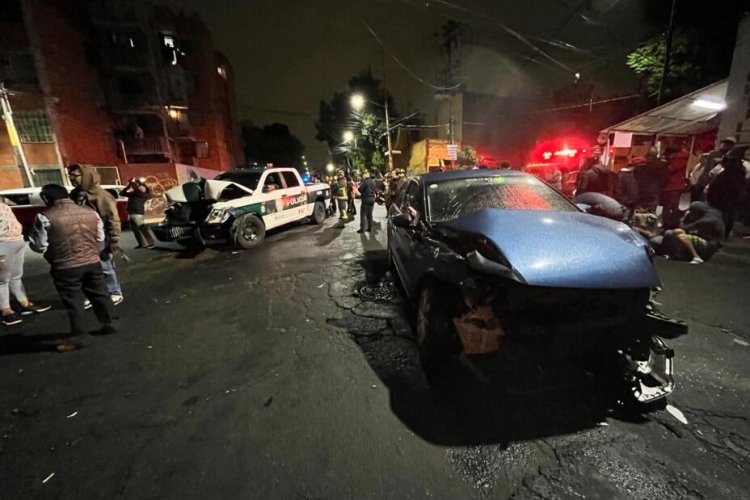 Patrulla de la SSC ocasiona accidente vehicular en la colonia Morelos, CDMX