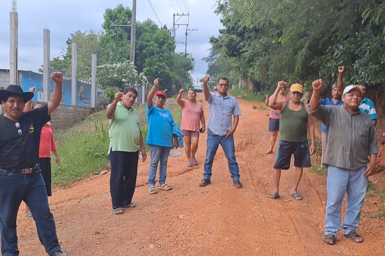 Colonia tuxtepecana entre carencias sociales y un gobierno indiferente