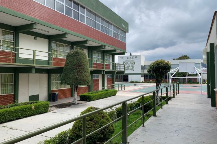 Alumno fallece dentro de las instalaciones de preparatoria de la UAEMéx, Amecameca