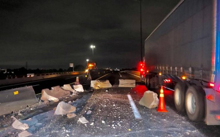 Tráiler choca en Ecatepec, Edomex; conductor cae más de 10 metros y sobrevive