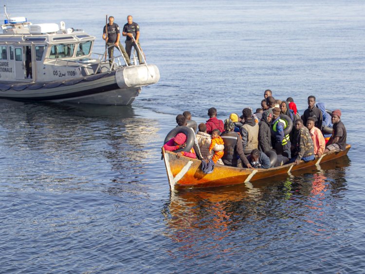 Al menos 11 migrantes africanos se ahogan frente a las costas de Túnez