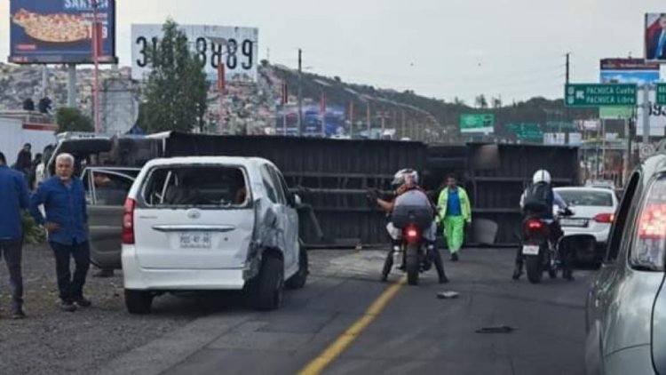 Volcadura provoca accidente en la México-Pachuca; una mujer falleció