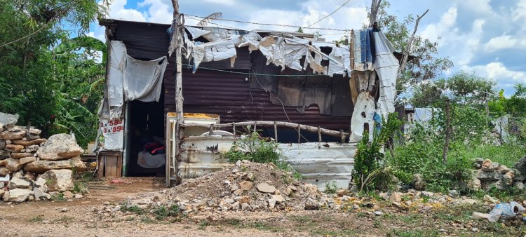 Gobierno de Yucatán celebra reducción de pobreza, mientras familias siguen careciendo