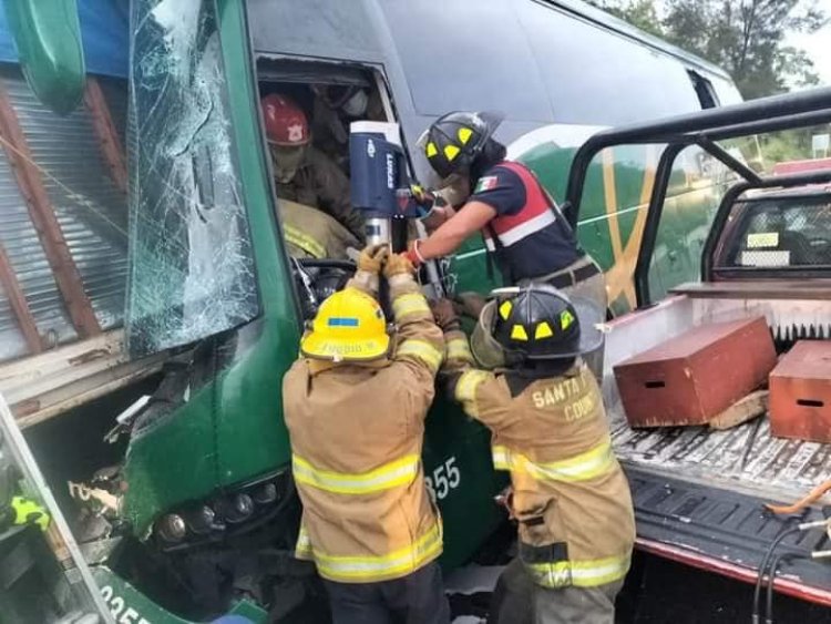 Accidente en la Autopista del Sol deja 4 heridos