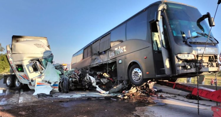 Mánager de grupo “Los Telez” muere tras accidente vial con la agrupación