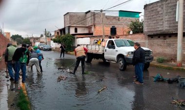 Colapsa drenaje en Cd. Juárez Chihuahua