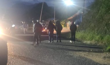 Servidores públicos de Coyomeapan, Puebla agreden a balazos a campesinos