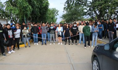 Estudiantes de la UTVCO califican a rectora como represora