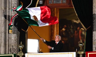 Reprochan misoginia y actitud antidemocrática de AMLO, en festejos patrios