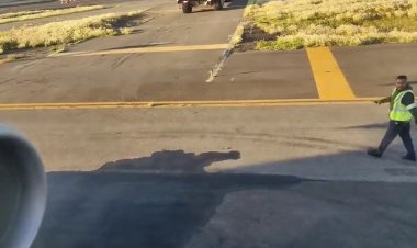 Reportan fuga de combustible en avión de Aeroméxico en el AICM