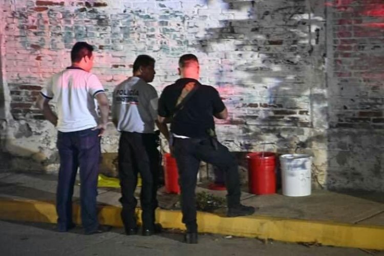 Encuentran cabezas humanas en cubetas en calles de Acapulco, Guerrero