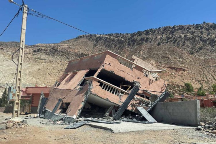 Aumentan a mil 37 los muertos por el devastador terremoto en Marruecos