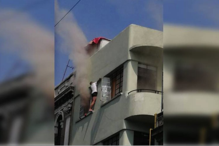 Video: Hombre cae de un tercer piso al intentar escapar de un incendio en la CDMX