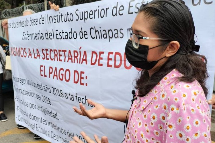 Continúan protestas de alumnos de ISEEECH en la capital de Chiapas