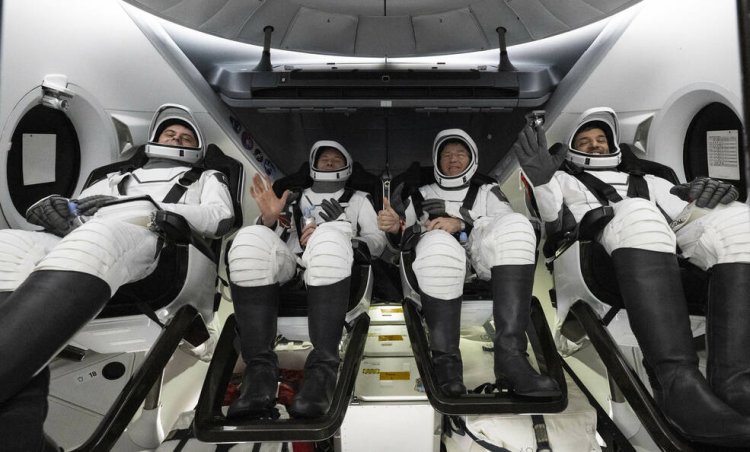 Astronautas regresan a la Tierra tras pasar seis meses en la Estación Espacial Internacional