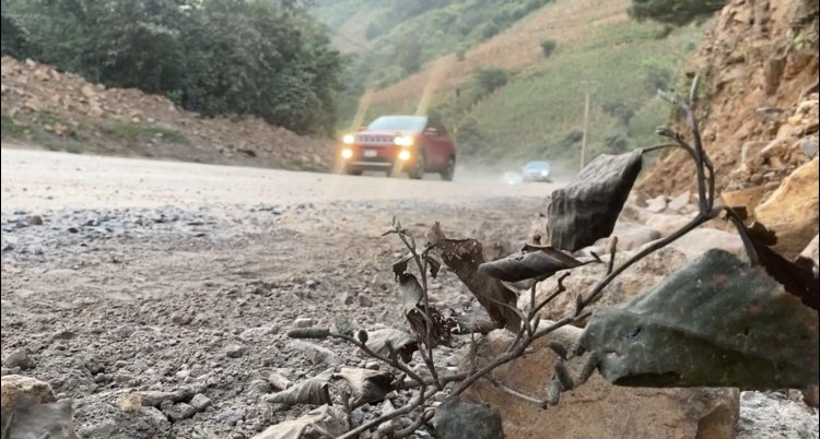 Inconformes con trabajos de reconstrucción y conservación de la carretera Interserrana