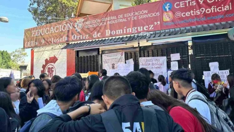 Chinches en CETIS 9, alumnos bloquean Eje Central en protesta