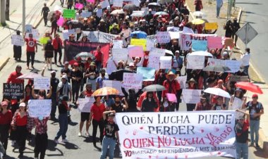 Estudiantes de la UAEH continúan paro exigiendo solución a su pliego petitorio