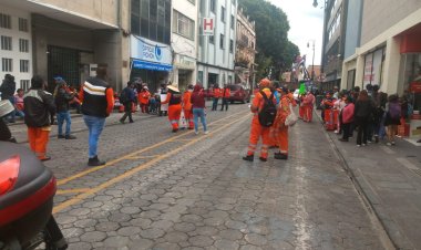 “Naranjitas” nuevamente se manifiestan frente a SEGOM para exigir la entrega de sus ahorros