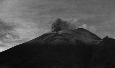 Nuevamente el volcán Popocatépetl presenta actividad la madrugada de este lunes