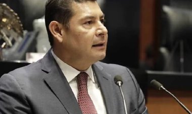 Revelan que Alejandro Armenta ganaba un millón de pesos al mes en el Senado