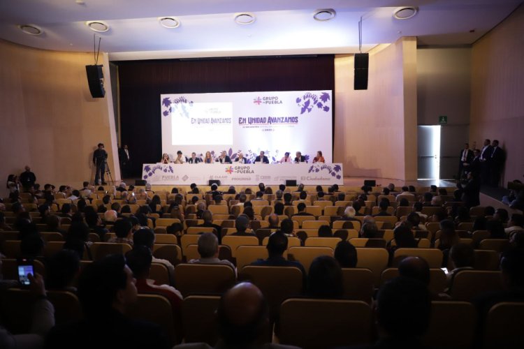 En Puebla, acuden cinco expresidentes a foro de progresismo en AL