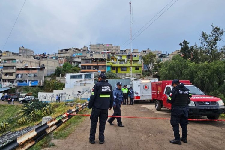 Mueren dos trabajadores de Conagua en derrumbe en presa de Naucalpan, Edomex