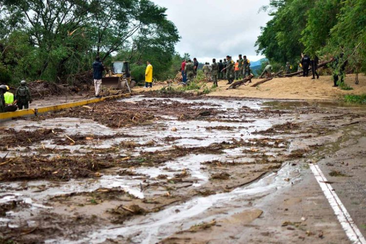 SSPC reporta que hay varios muertos y desaparecidos por el huracán Otis en Guerrero