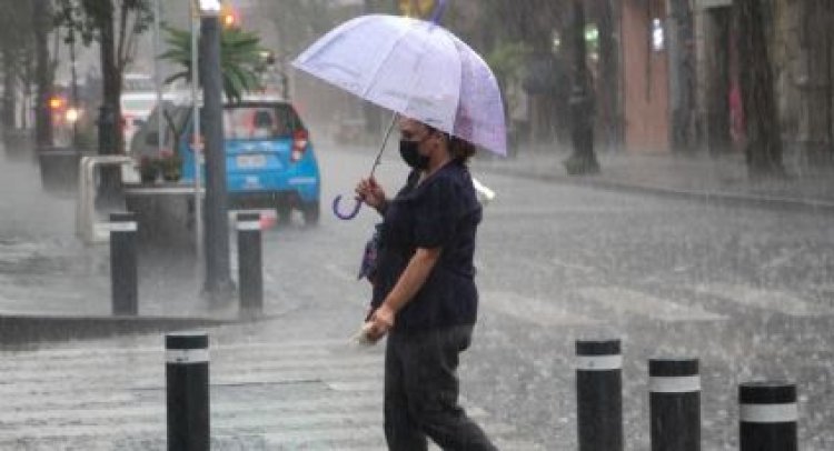 Prevén lluvias y chubascos por frente frio número 4