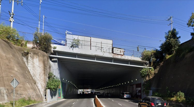 Joven se suicida al arrojarse desde un puente en la alcaldía Cuajimalpa, CDMX