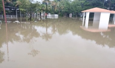 Inundaciones por frente frío Número 8 en Tabasco