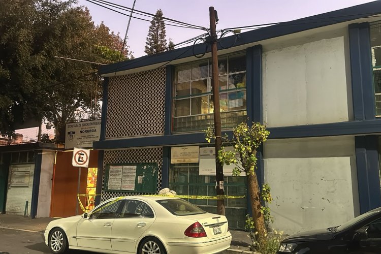 Conserje muere al intentar evitar un robo en primaría de la CDMX