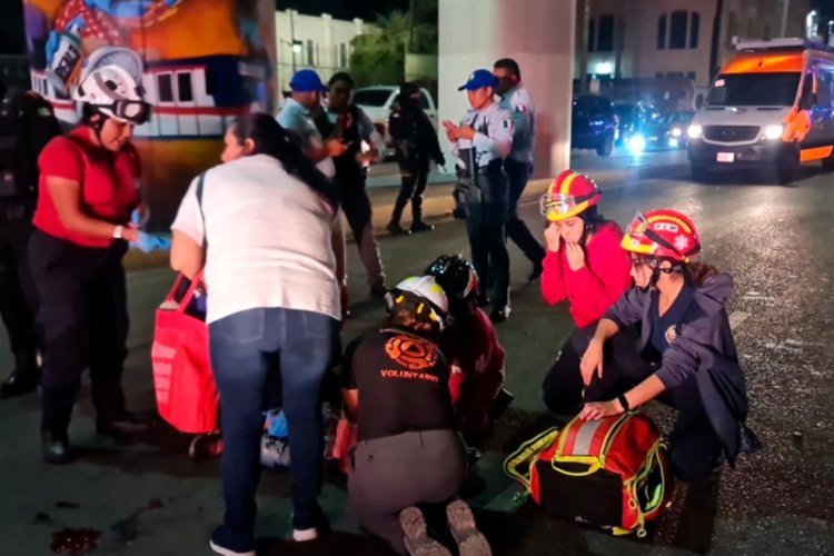 Hombre murió tras lanzarse con su hijo desde estación del Metro de Monterrey