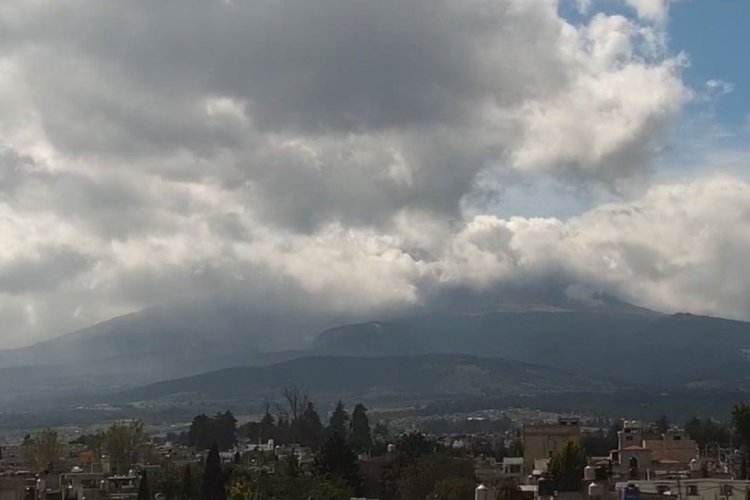 Por fuertes fríos suspenden entrada a cráter del Nevado de Toluca