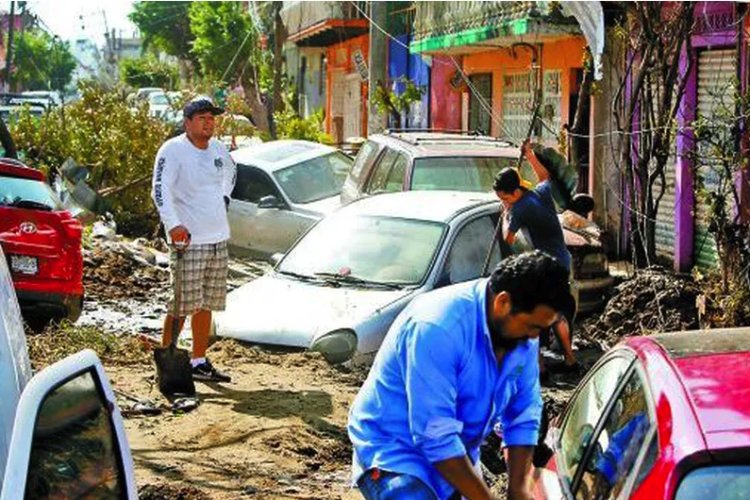 Sube número de muertos por Otis en Guerrero; varias personas siguen desaparecidas