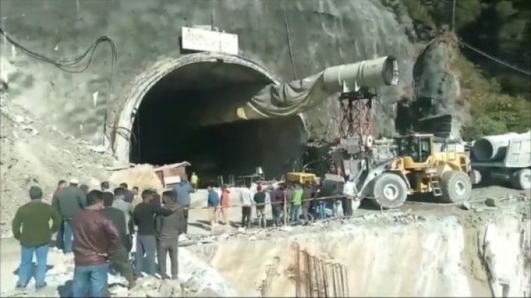 Al menos 40 obreros quedaron atrapados en colapso de túnel en la India