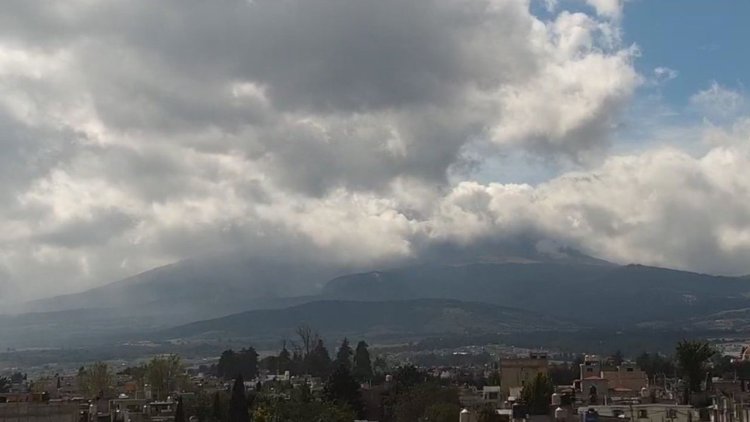 Por fuertes fríos suspenden entrada a cráter del Nevado de Toluca