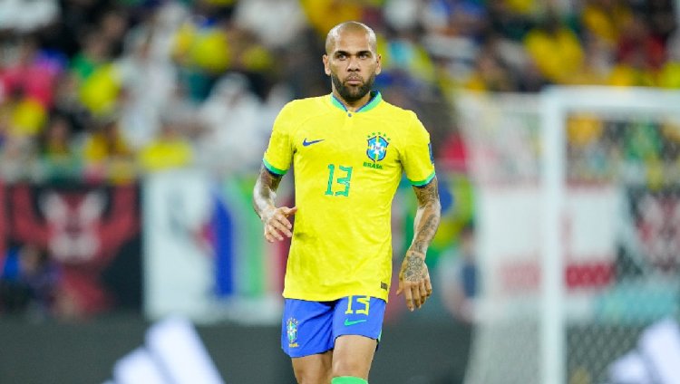 Hasta 9 años de prisión darían al exfutbolista Dani Alves por agresión sexual