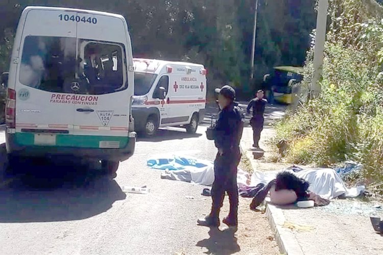 Varios muertos y heridos deja volcadura de camión que llevaba peregrinos a Chalma, Edomex