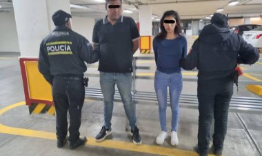 Capturan a pareja por presuntamente robar a conductor de aplicación en Toluca, Edomex