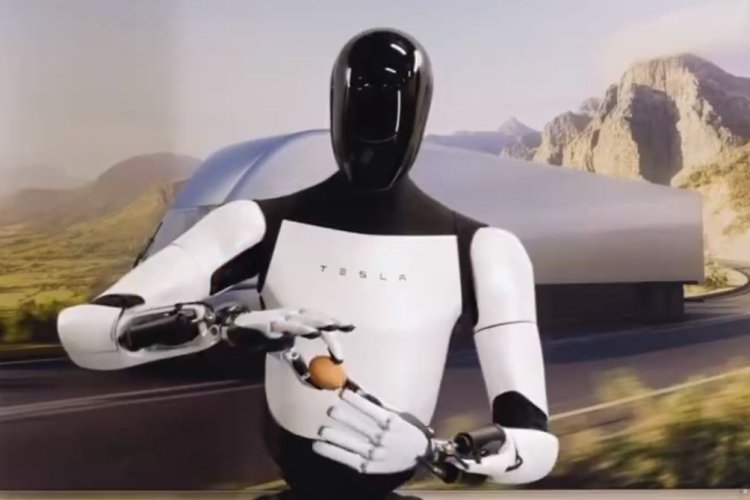 Elon Musk presenta su nuevo robot humanoide, Optimus Gen 2
