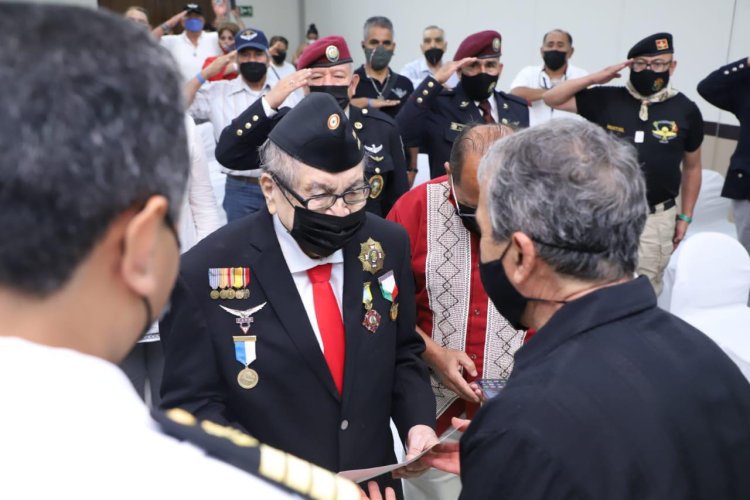 Despiden a veterano del Escuadrón 201 con honores en Mazatlán