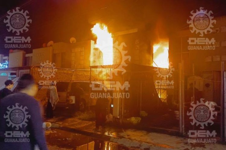 Mujer y sus dos hijos mueren en incendio mientras dormían en Irapuato, Gto
