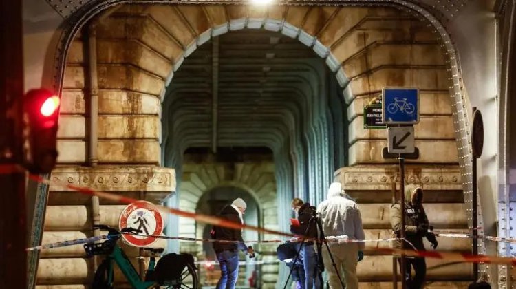 Hombre mata a turista e hiere a otras dos personas cerca de la Torre Eiffel