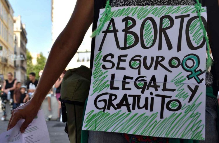 Despenalización del aborto se discutirá hasta 2024 en Puebla