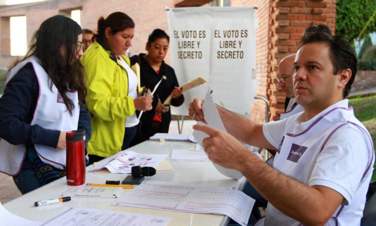 INE convocó a los de marzo y abril para ser funcionario de casilla en 2024