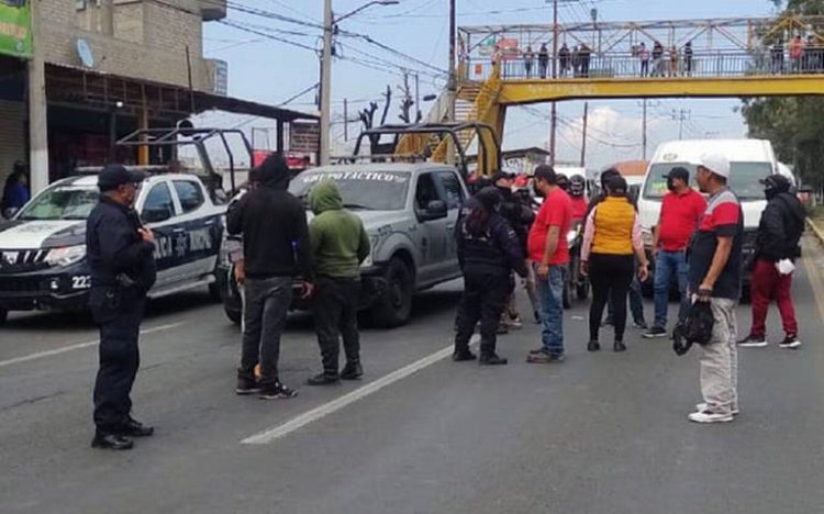 Vecinos frustran asalto y golpean a delincuentes en la México-Texcoco