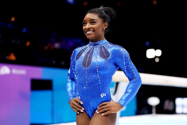 La gimnasta Simone Biles regresa a competir luego de una pausa en su carrera