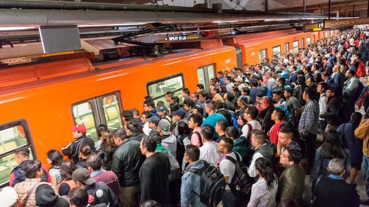 Estos serán los horarios del Metro y otros transportes para Navidad en la CDMX