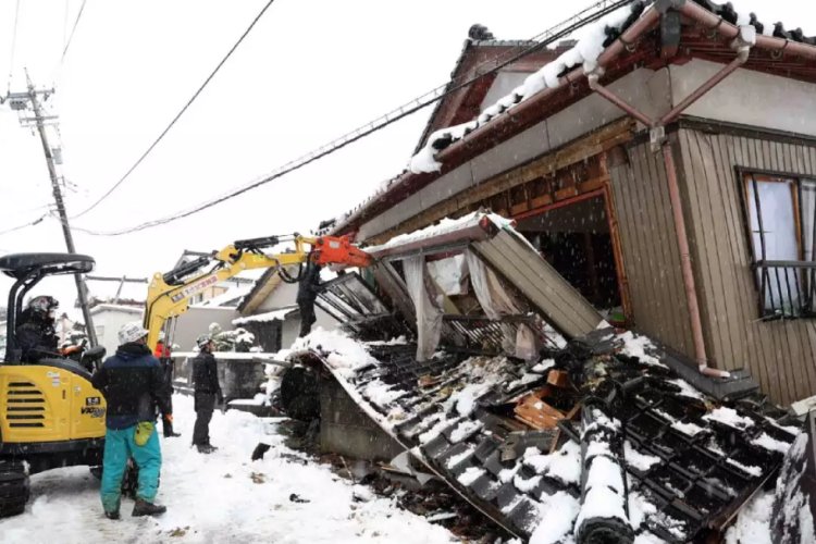 Aumenta número de desaparecidos por el sismo en Japón